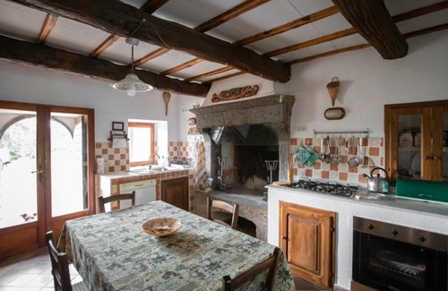 Civita di Bagnoregio Villa | Civita di Bagnoregio Villa Sleeps 6 Pool Air Con