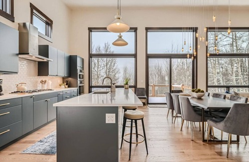Silverthorne House | Claret & Blue River Retreat - Luxury Designer Mountain Home