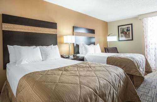 Fort Mill Hotel | Clarion Hotel Fort Mill Near Amusement Park