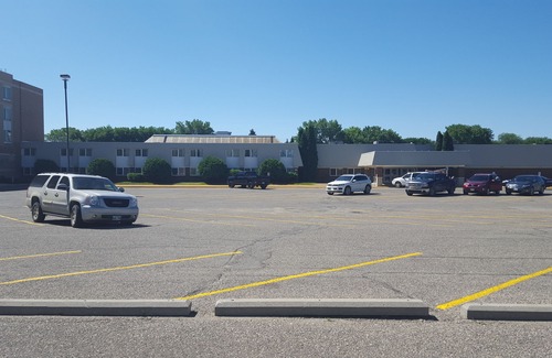 Brandon Hotel | Clarion Hotel & Suites