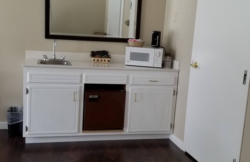 Ridgecrest Hotel | Clarion Inn Near China Lake Naval Station