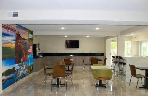 Bettendorf Hotel | Clarion Pointe Bettendorf - Quad Cities