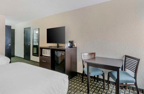 Jasper Hotel | Clarion Pointe