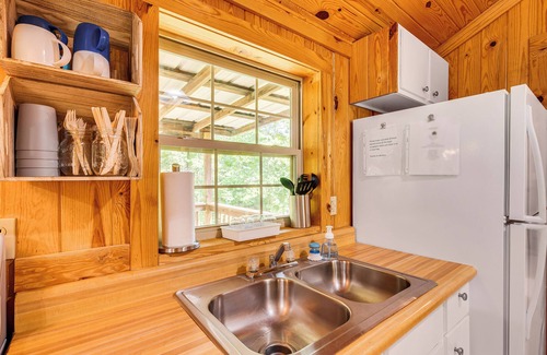 Clarkson Cabin | Clarkson Cabin Near Nolin Lake: 4 Mi to Boat Ramp!