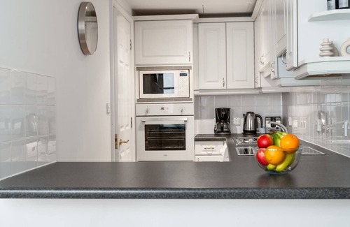 The City of London Apartment | Classic 1 Bedroom in the Heart of Holborn London