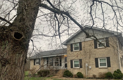 Arrington House | Classic 1970s split level on three acres in beautiful Arrington