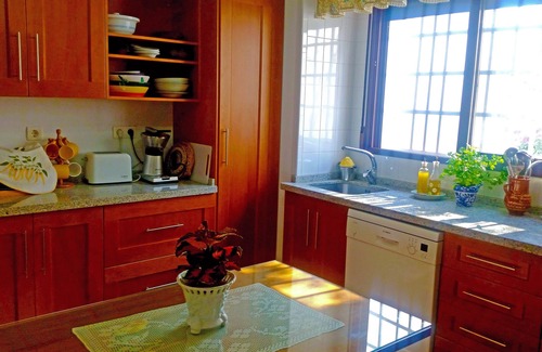 Orgiva House | CLASSIC ANDALUSIAN VILLA, SURROUNDED BY ORANGE TREES, FOUNTAINS. PRIVATE POOL.