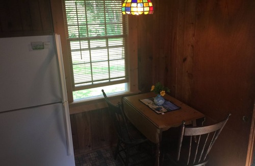 East Dennis House | Classic Bayside cottage, Near Northside Beaches, Private, Close to Sesuit harbor
