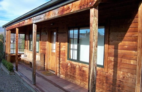 Wanaka House | Classic Bills Way Charm