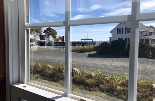 Old Lyme Cottage | Classic Cottage in Best Private Community in Old Lyme CT.