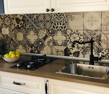 Castelbuono Apartment | Classic Home