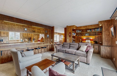 Cape Meares House | Classic home with partial ocean views & horseshoe pit - close to beach