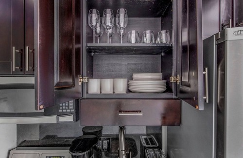 Nolita Apartment | Classic Nolita 1BR w/W/D, near Groceries & Shopping, by Blueground