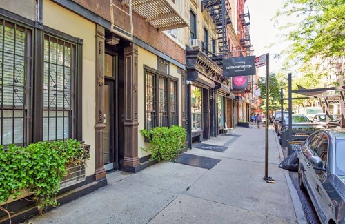 Nolita Apartment | Classic Nolita 1BR w/W/D, near Groceries & Shopping, by Blueground
