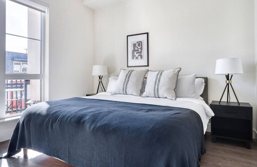 Central San Mateo Apartment | Classic San Mateo 1BR w/ Gym, A/C & W/D, nr Caltrain, by Blueground