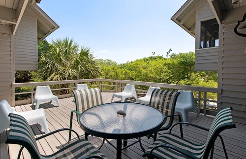 Debordieu Colony House | Classic Second Row Beach House, Short Walk to the Beach