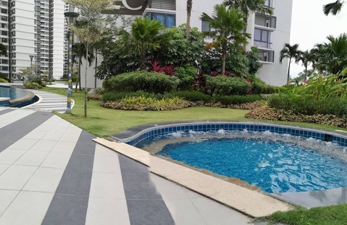 Johor Bahru Apartment | Classic Theme Studio l Country Garden Danga Bay