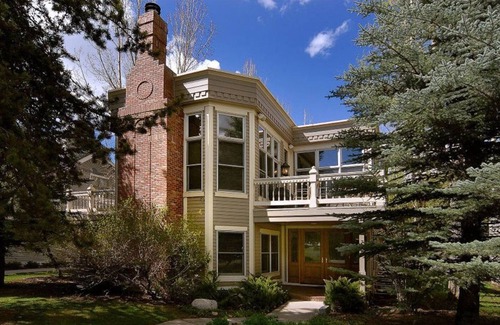 West End House | Classic West End Home - True Aspen Charm (203146-7808)