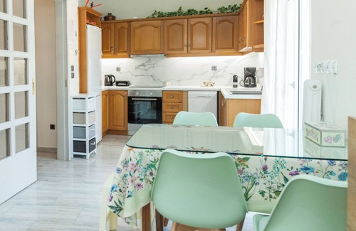 Chalandri Apartment | Classical 2 Bd Beauty Apt in Chalandri
