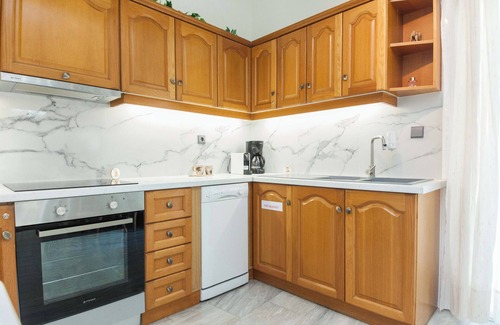 Chalandri Apartment | Classical 2 Bd Beauty Apt in Chalandri
