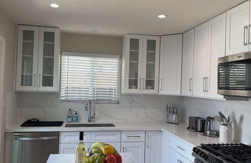 North Redondo House | Classy 4-bedroom house with AC in Redondo Beach