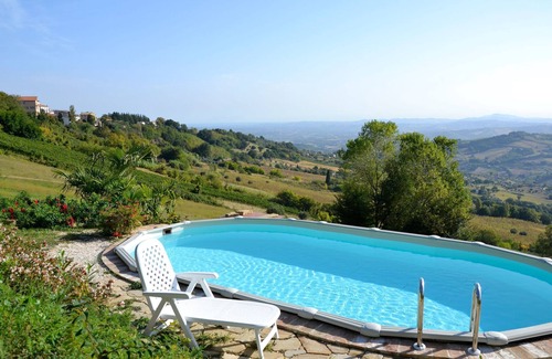 Cupramontana Apartment | Classy Apartment in Cupramontana with Swimming Pool