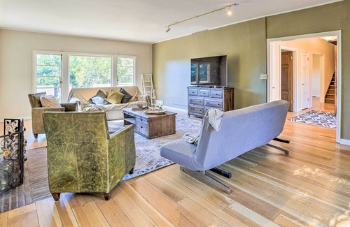 Berkeley Hills Cottage | Classy Berkeley Home w/ Views < 2 Mi to Dtwn!