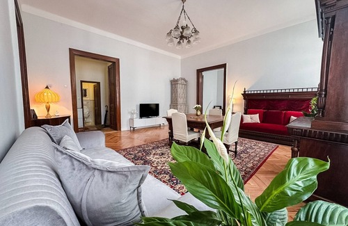 Sarajevo Apartment | Classy & Elegant 3BD Flat - Historic Building City Centre