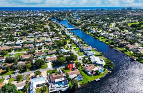 Tropic Palms House | Classy N' Cozy Delray home! Pool with water view