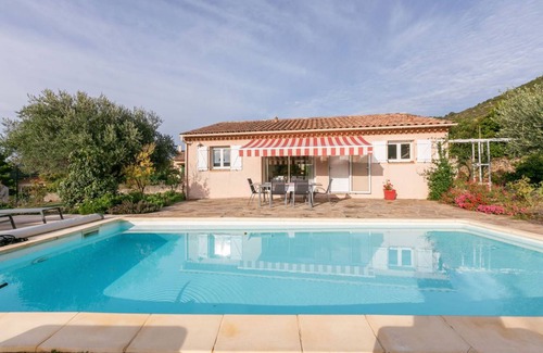 Roquebrun House | Classy Villa in Roquebrun with Swimming Pool