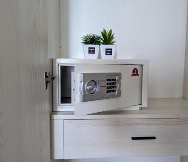 Daun Penh Apartment | Claudio Homestay - 11th Floor - City Views - 55 UHD TV