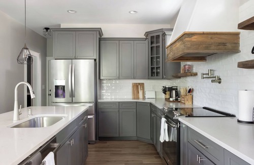 Clayton House | Clayton 3BR Modern Farmhouse & Downtown Sleeps 8