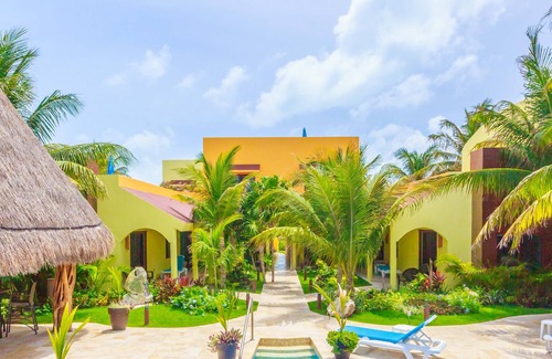 Colonia Salina Chica Villa | Clean, adult-only private villas at Isla Retreats, close to restaurants & beach