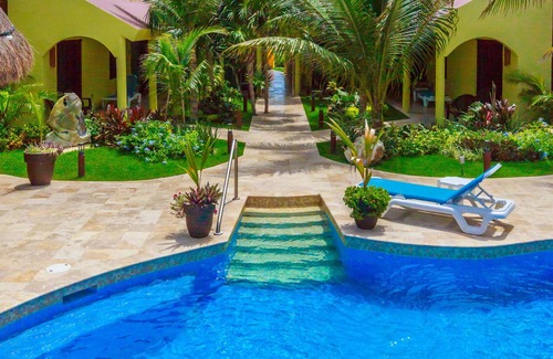Colonia Salina Chica Villa | Clean, adult-only private villas at Isla Retreats, close to restaurants & beach