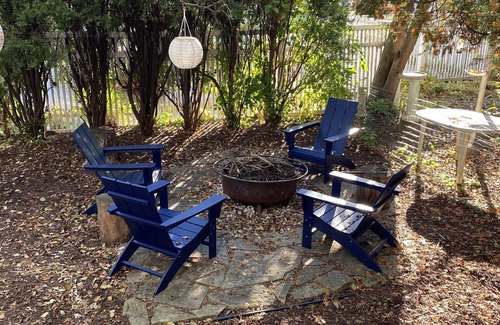 Forest Park Apartment | Clean and Comfy Updated Apt in Convenient Location