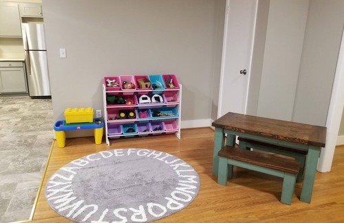 Fayetteville House | Clean and spacious house in downtown Fayetteville