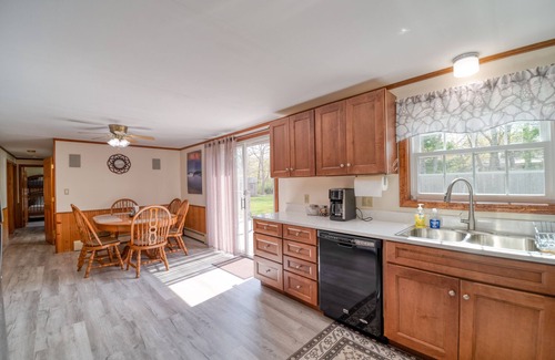 East Harwich House | Clean, Bright, and Spacious; Family Friendly!
