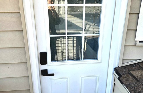 La Porte Apartment | Clean, Comfortable 2-Bedroom Apartment in Downtown LaPorte