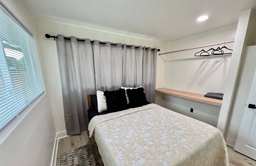 Sumter House | Clean & Comfortable 3 BD 1.5BA Pool Table+Gym