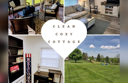 Prosperity House | Clean Cozy Cottage 2BR W/ screened in porch, Summit Bechtel & New River Gorge NP