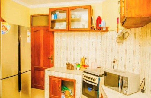 Dar es Salaam House | Clean Luxury Home with 3 bedrooms and free parking