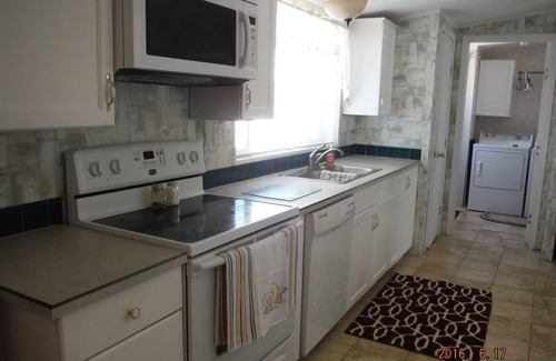 Apache Junction House | Clean, quiet 3-bedroom home in Apache Junction, Az