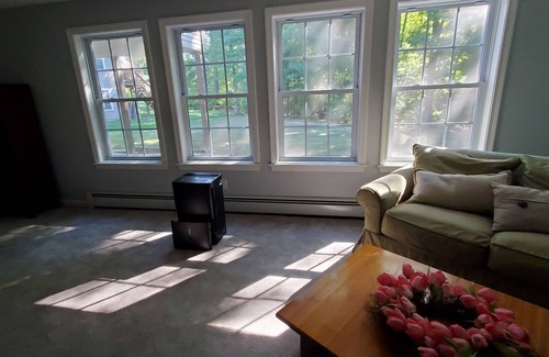 Leominster House | Clean, spacious house in quiet area close to highway access