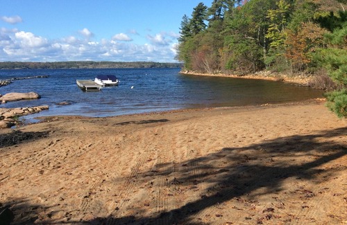 Carling Cabin | Clean water, smooth granite and towering pines!