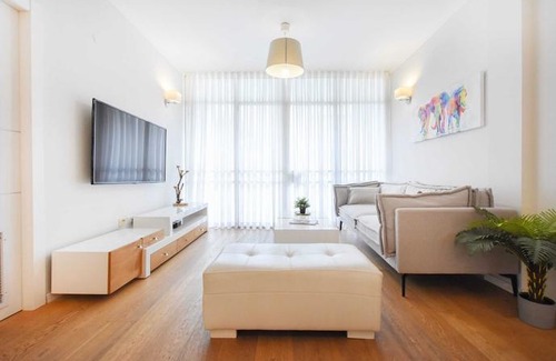 Tel Aviv Apartment | Clear 3BR near Bograshov by HolyGuest