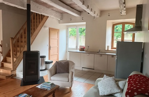 Pleudihen-sur-Rance Cottage | Clear blue autumn days, country and beach walks, cosy fire, medieval villages