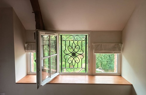 Pleudihen-sur-Rance Cottage | Clear blue autumn days, country and beach walks, cosy fire, medieval villages