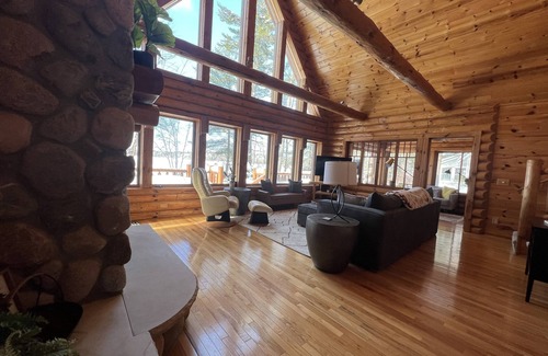 Tomahawk Cabin | Clear Lake Cabin & Sandy Beach close to Tomahawk