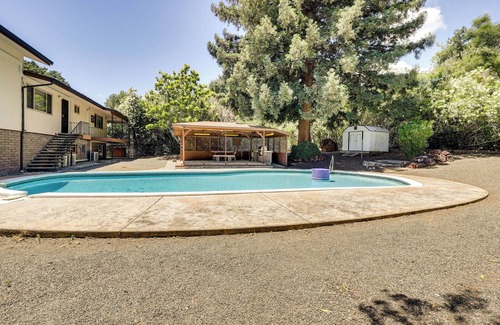 Clear Lake Apartment | Clear Lake Getaway w/Pool Access, Near Beaches!