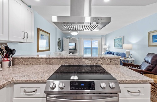 Gulf Shores Condo | Clearwater unit 4C NEW RENTAL & DIRECT BEACHFRONT in GULF SHORES